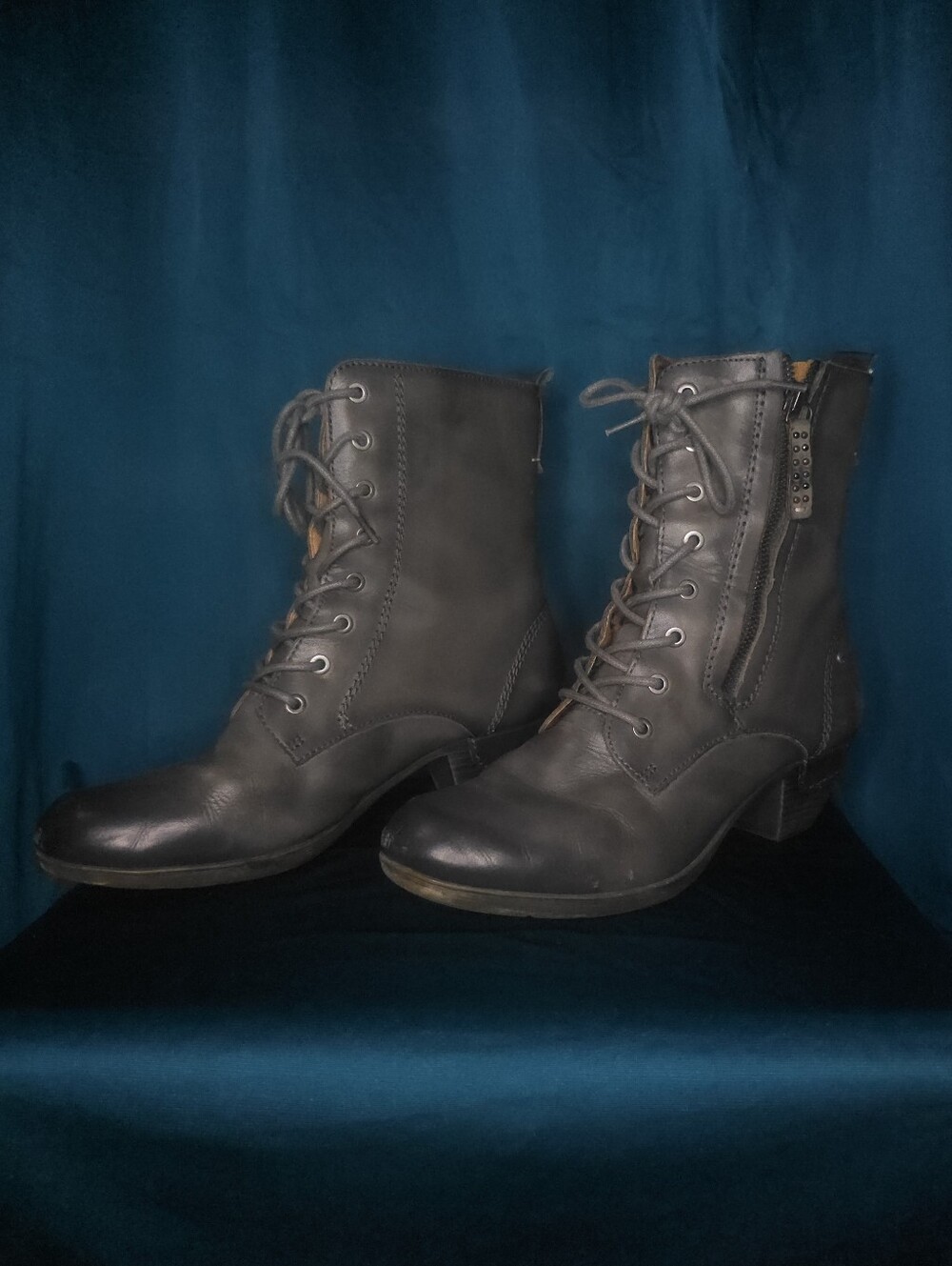 PIKOLINOS Gray Witchy Leather Ankle Boots